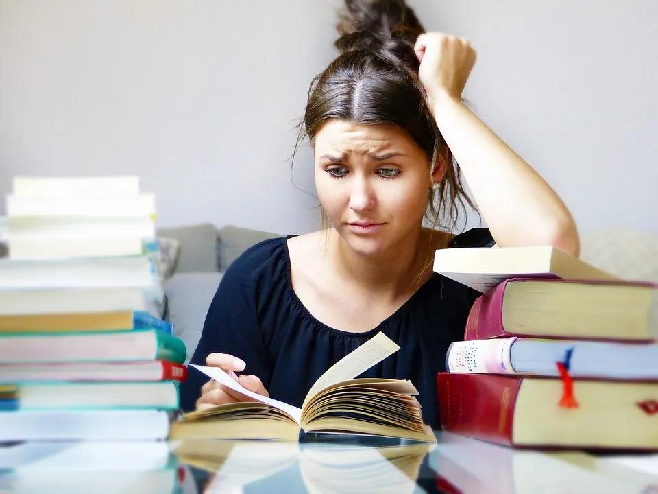 英国大学大二挂科怎么补救?