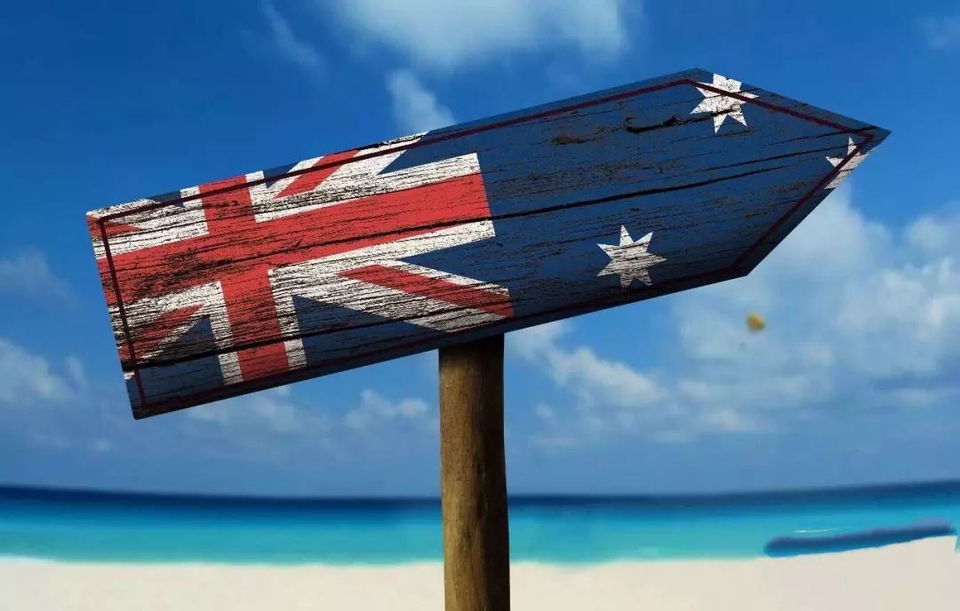 澳洲留学生被学校开除了怎么补救？